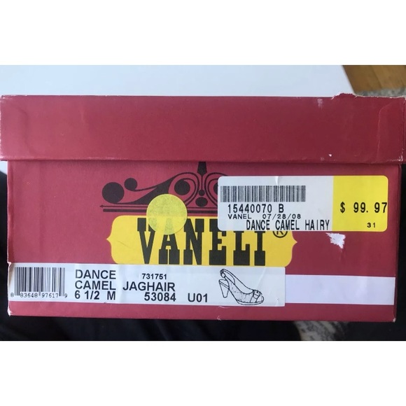 Vaneli Leopard Print Mod Retro Heels - Picture 7 of 8